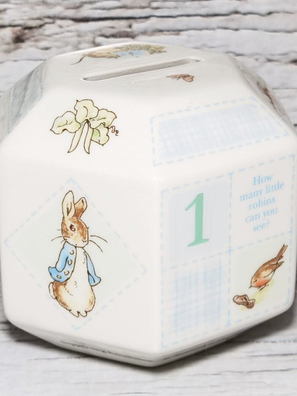 Wedgwood Peter Rabbit Hexagonal Ceramic Coin Bank Nursery Baby Shower Gift 1997 - Picture 3 of 8